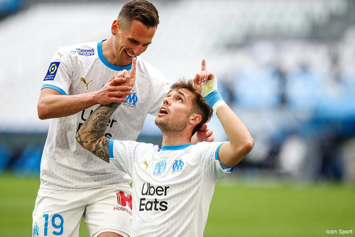 om lirola glisse trois voeux a longoria au mercato icon d1r4770 1 312911