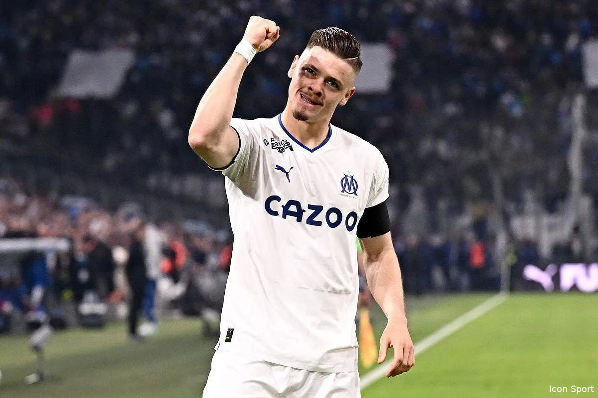 om longoria dans le dur son mercato est un flop total icon ab9 4808 2 3 360226