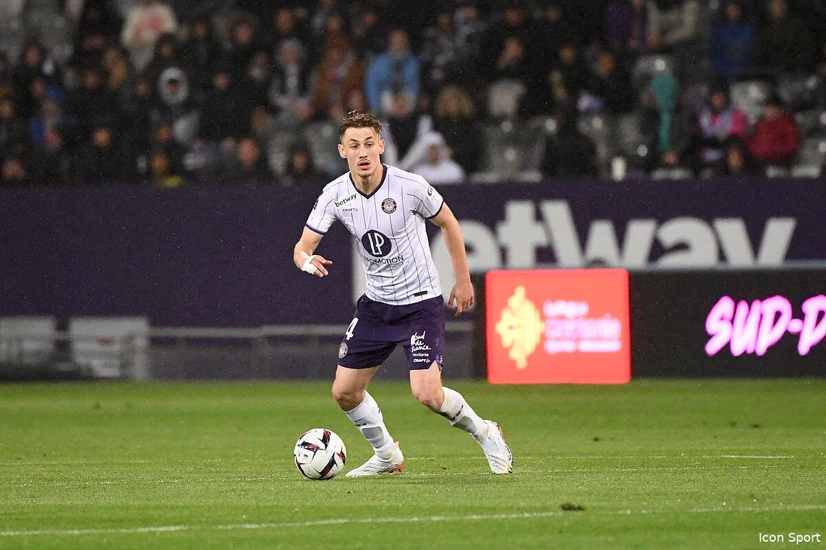 om longoria se jette sur une piste surprenante au mercato icon ab1 3710 362326