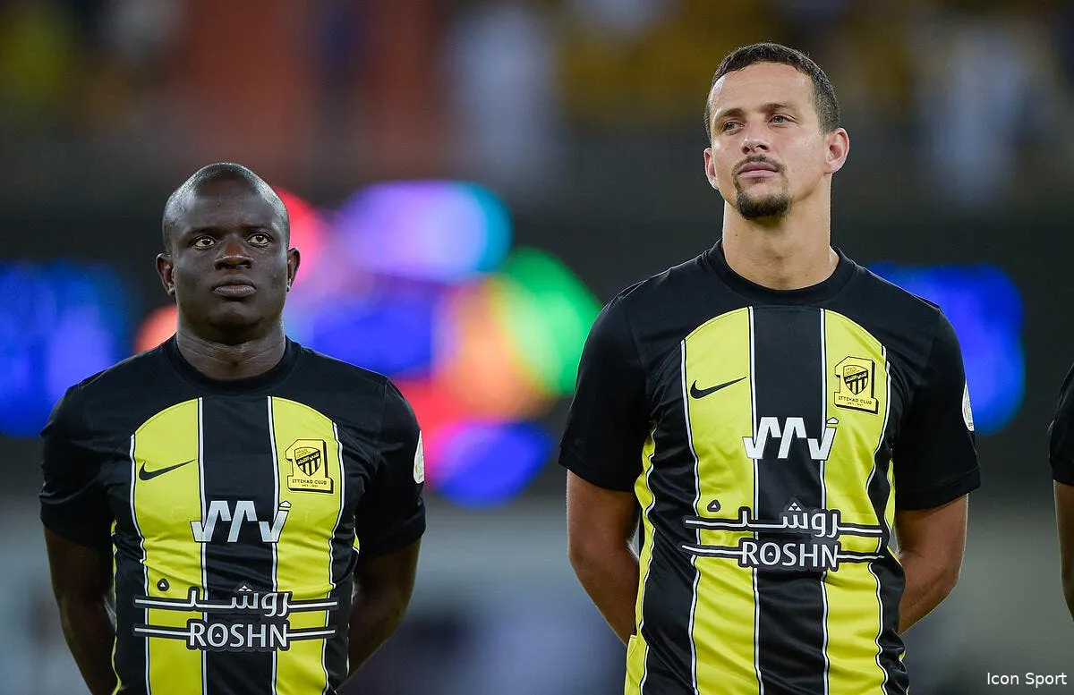 om luis felipe est arrive a marseille iconsport 179351 0024 386377