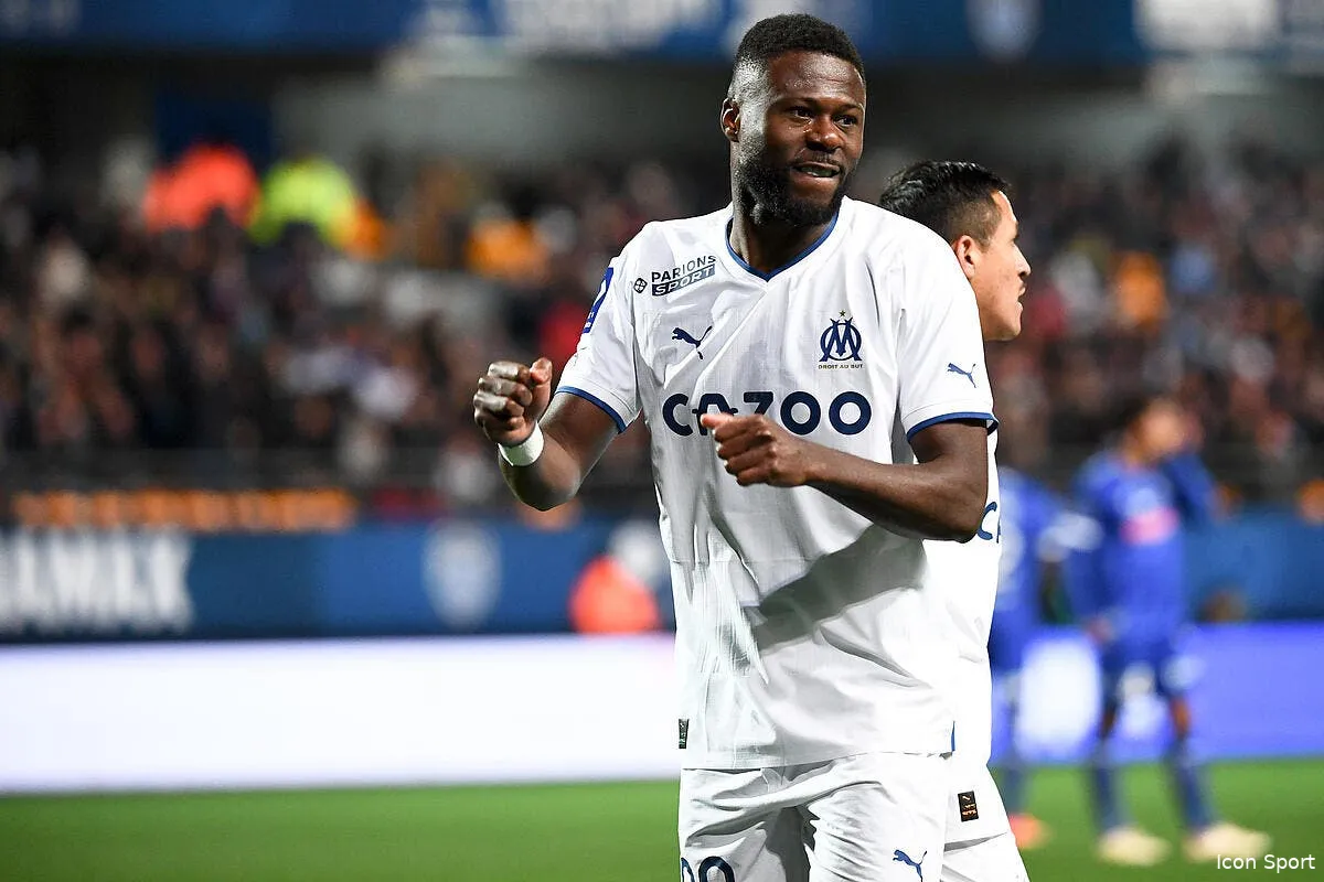 om mbemba sur le banc avant un grand retour icon cas 3053 360500