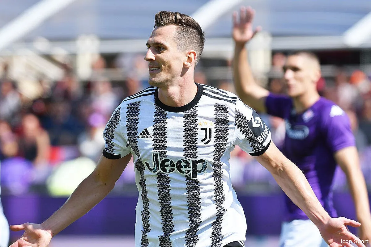 om milik a realiser son reve en quittant le club icon ap 12424220 351363