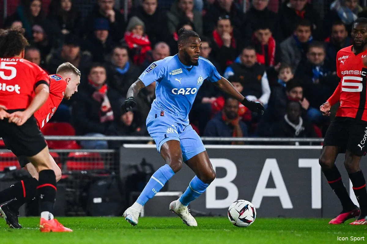 om nuno tavares a joue avec les chaussures a l envers icon dib 050323 11 62 357777