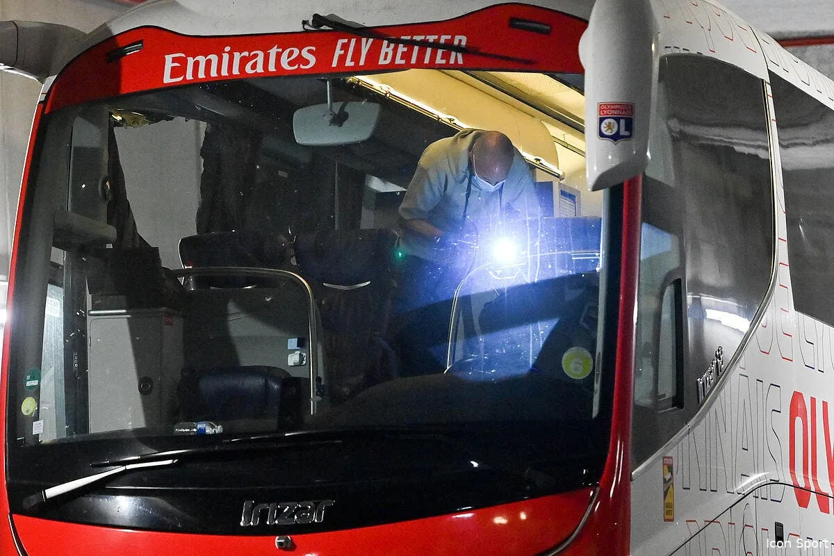 om ol les agresseurs du bus lyonnais ne seront jamais retrouves iconsport 180999 0027 386584