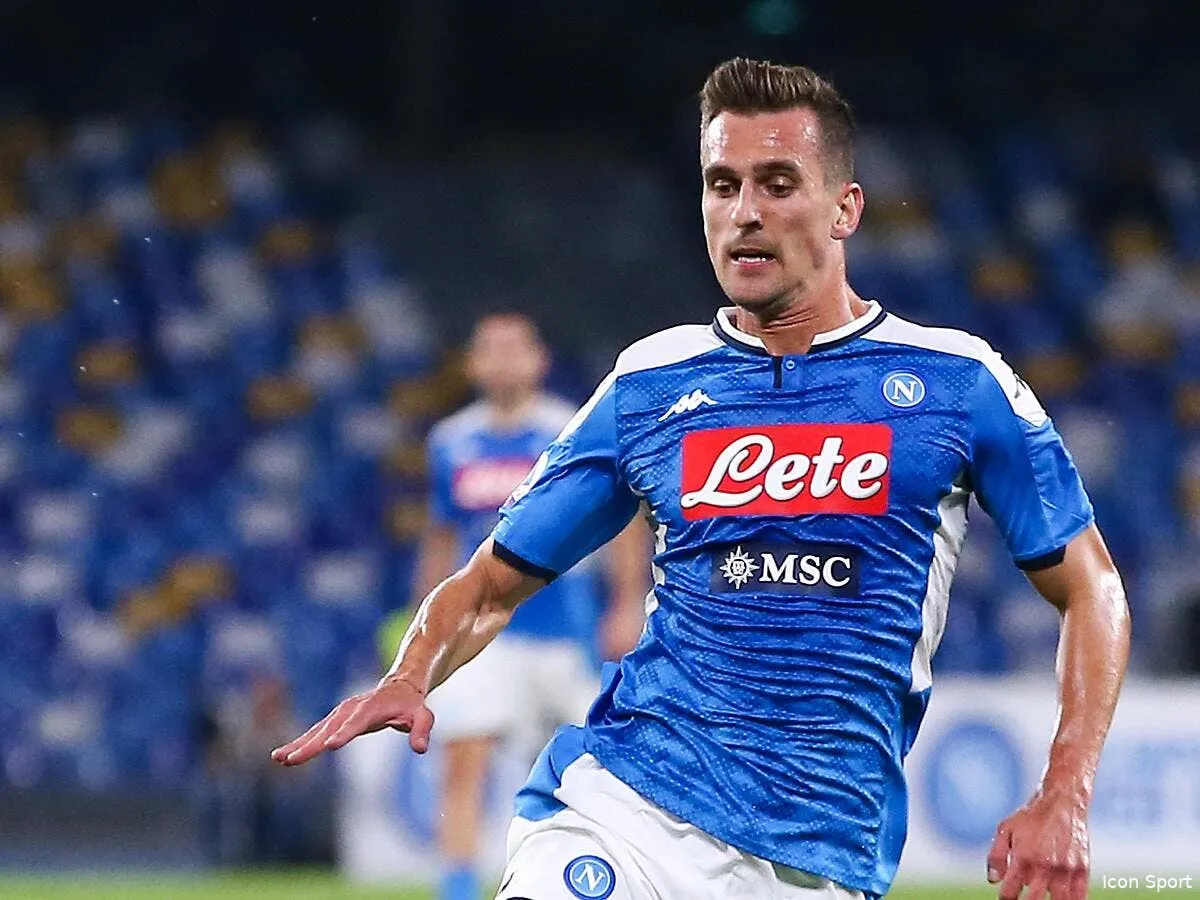 om pablo longoria sidere les agents du foot mondial icon sipausa 27559835 304457