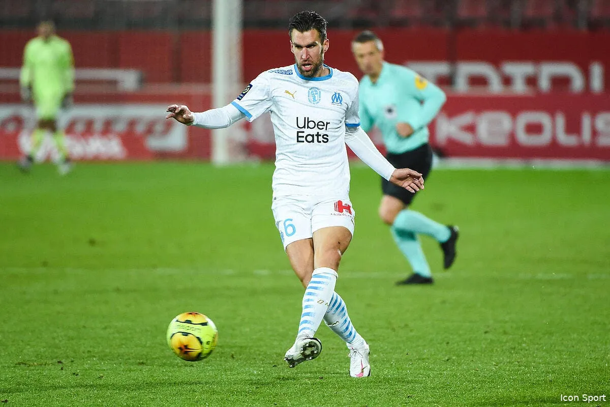 om strootman au genoa eyraud a debouche le champagne icon dsc 1060 304279