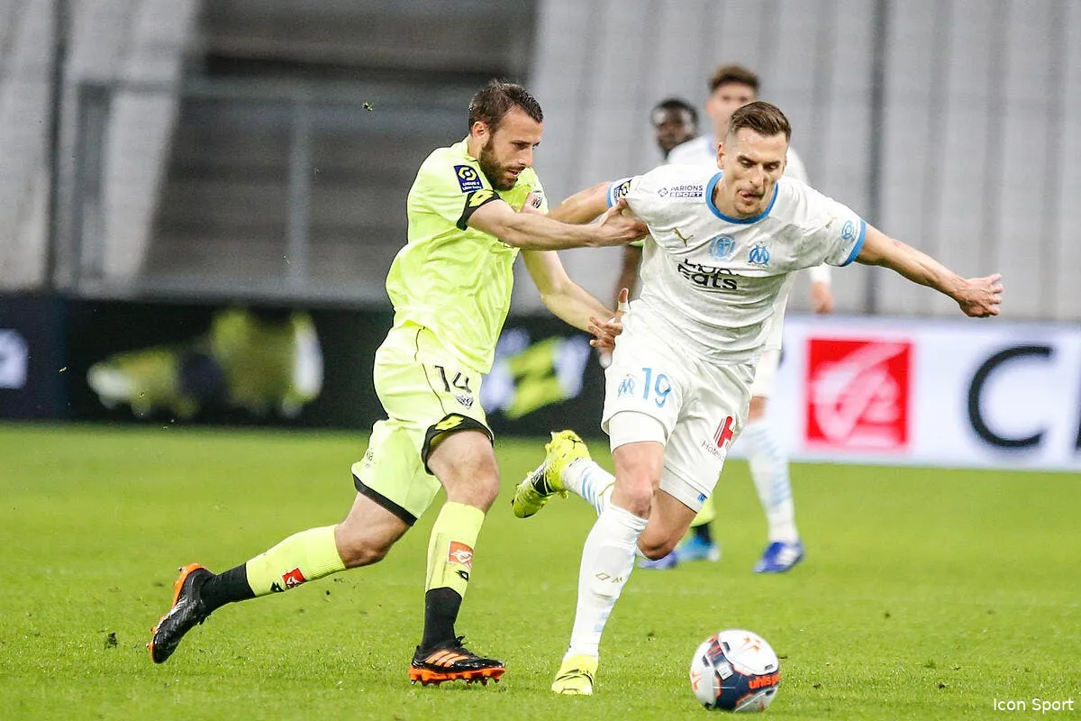 om un coup de tonnerre et milik reste a marseille icon d1r0275 310999