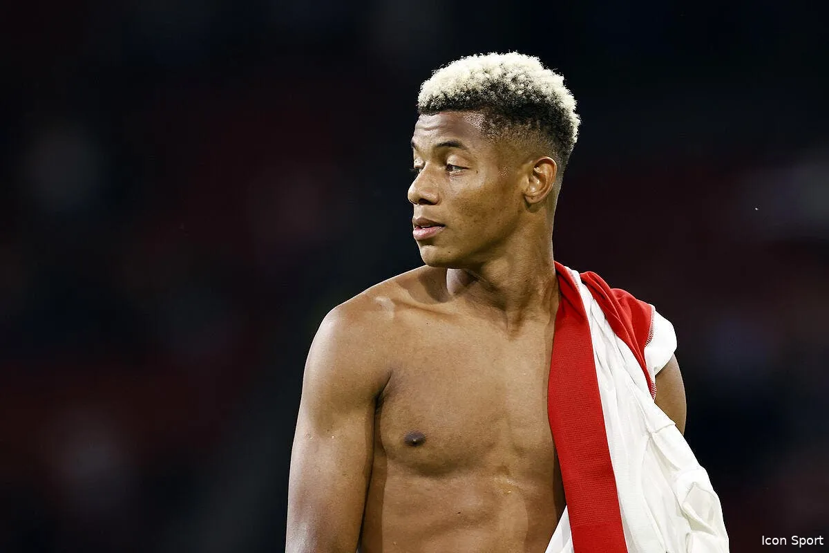 om un international bresilien pour 0 euro longoria est chaud icon 435615709 337775