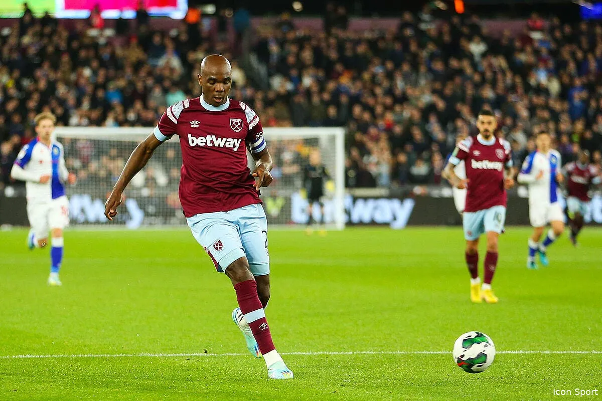 om un italien la bonne affaire de longoria en defense icon ap 12447267 354882