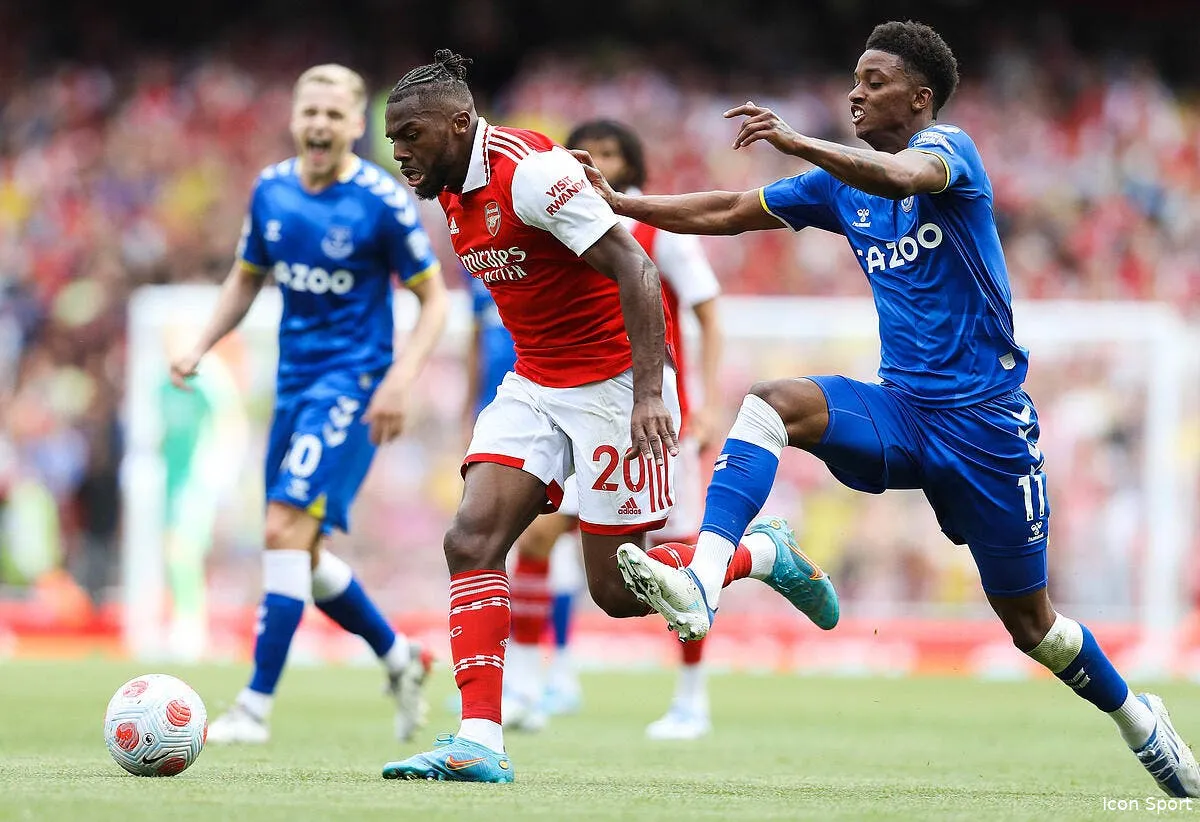 on prepare la fumee blanche a l om pour nuno tavares icon spi 048 arsenal everton 345765