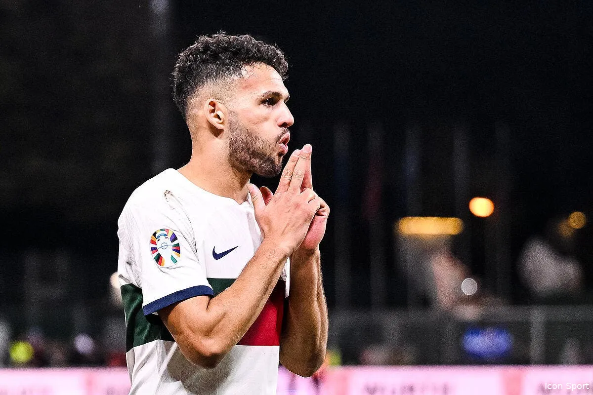 option levee pour goncalo ramos il signe au psg jusqu en 2028 icon 541 liepor20231116 055 368286