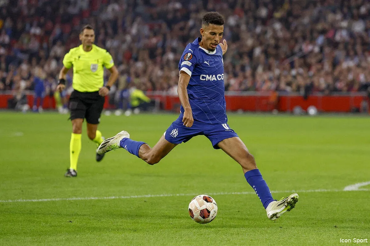 ounahi se fait allumer dans le vestiaire de l om icon 704 mtb20230921ajaxvmarseille6622mtbph 368578