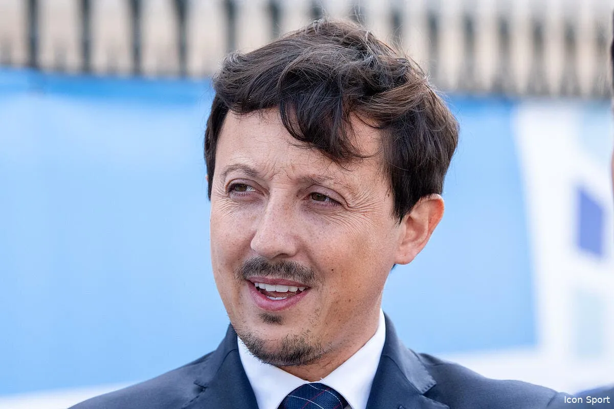 pablo longoria reste a l om icon sipausa 48458316 365801