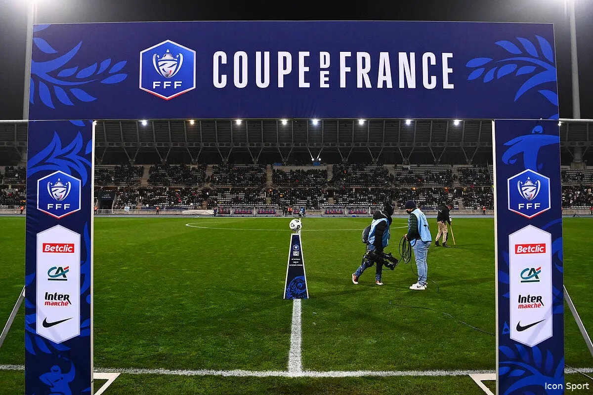 paris ol la police a interpelle trois ultras icon dib 171221 10 79 330741