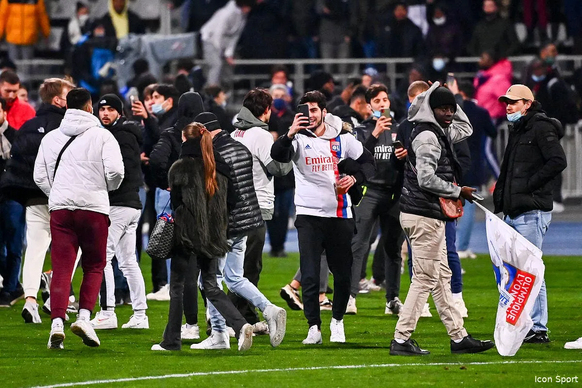 paris ol le match etait classe a haut risque icon dib 171221 10 57 330811