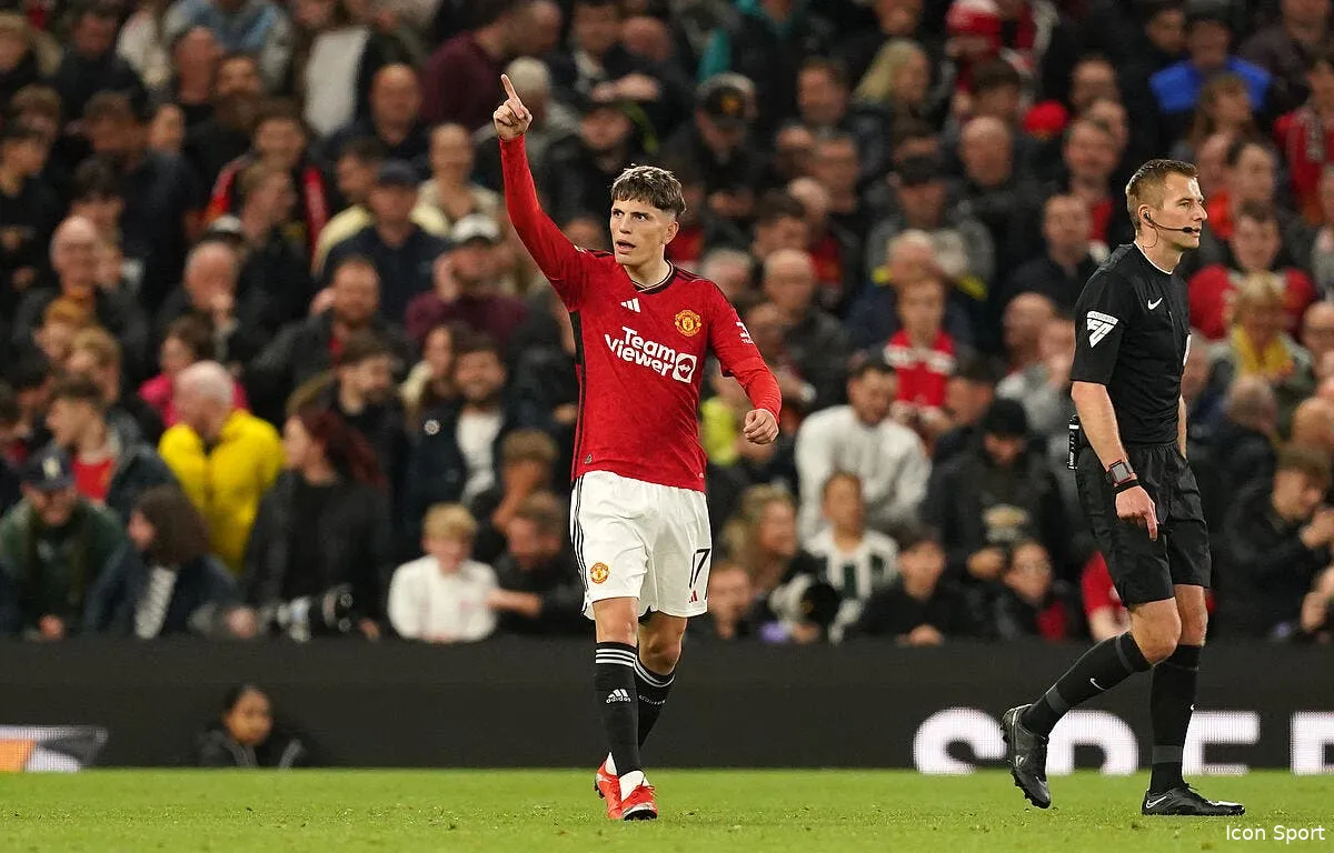 parti a al nassr ronaldo s introduit dans le vestiaire de man united icon 73899373 366010