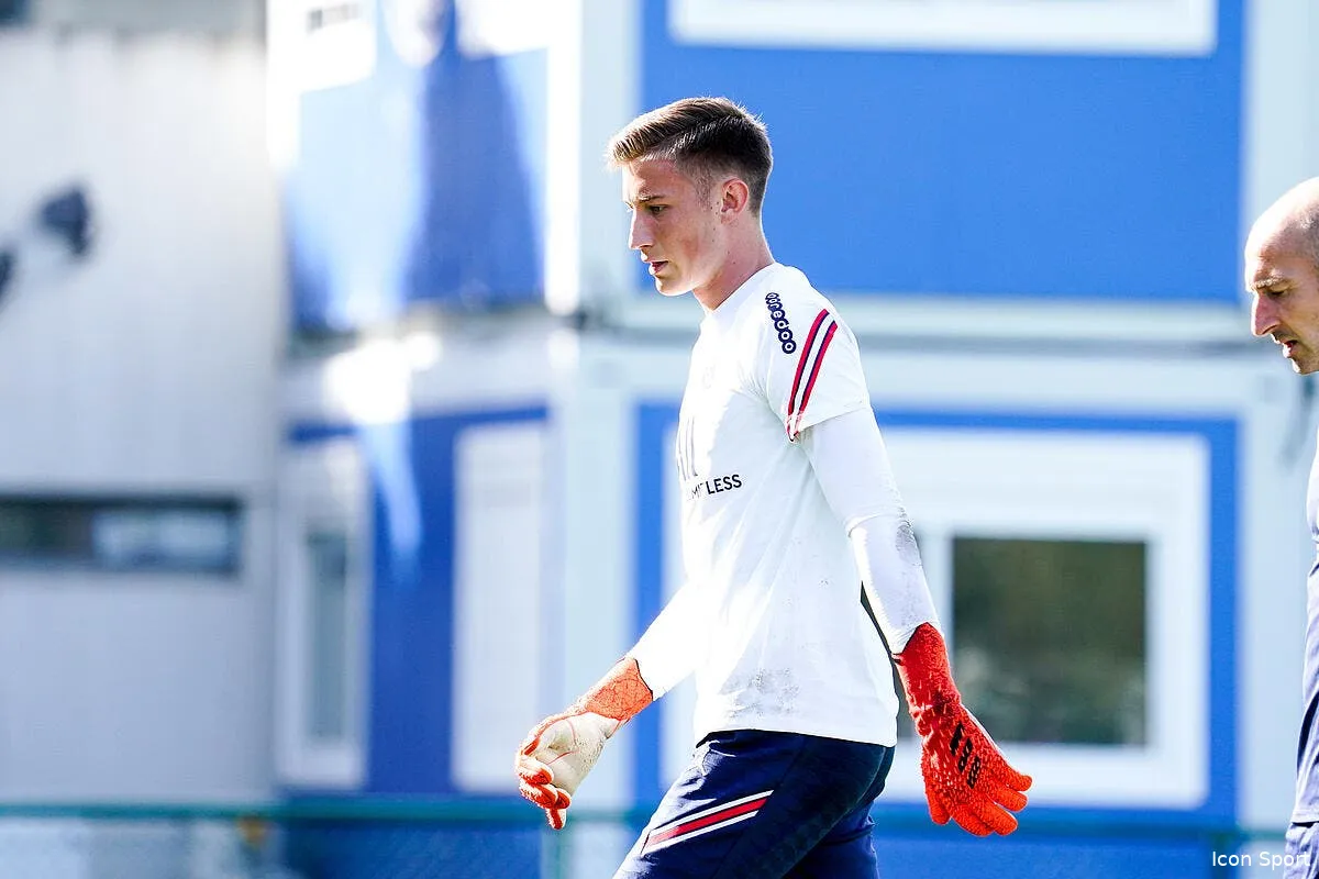 pas de vanne 4 gardiens dans le groupe du psg icon 28092021 pf19121 331617