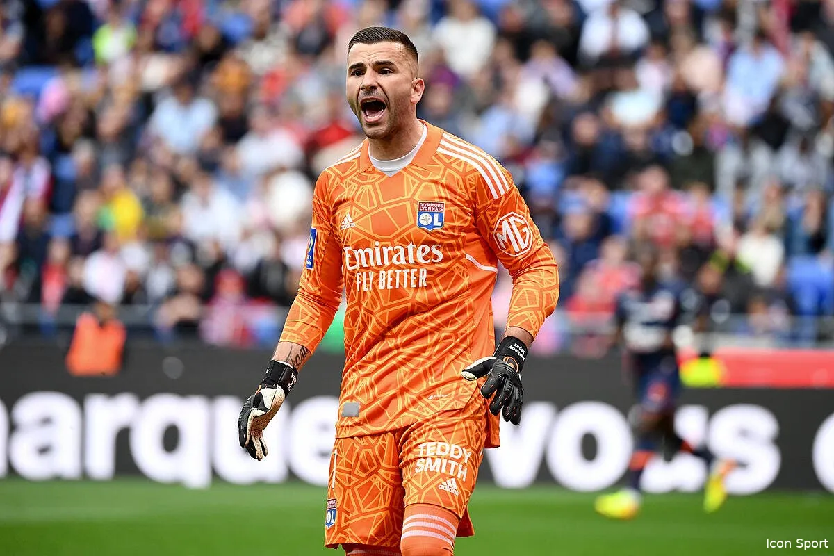 penalty pour l ol une saison historique icon cas 6144 360501