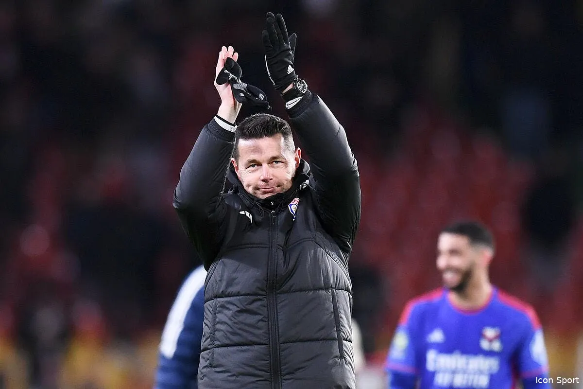 pierre sage le guardiola de l ol stoppe l enflammade icon pl2 9866 372448