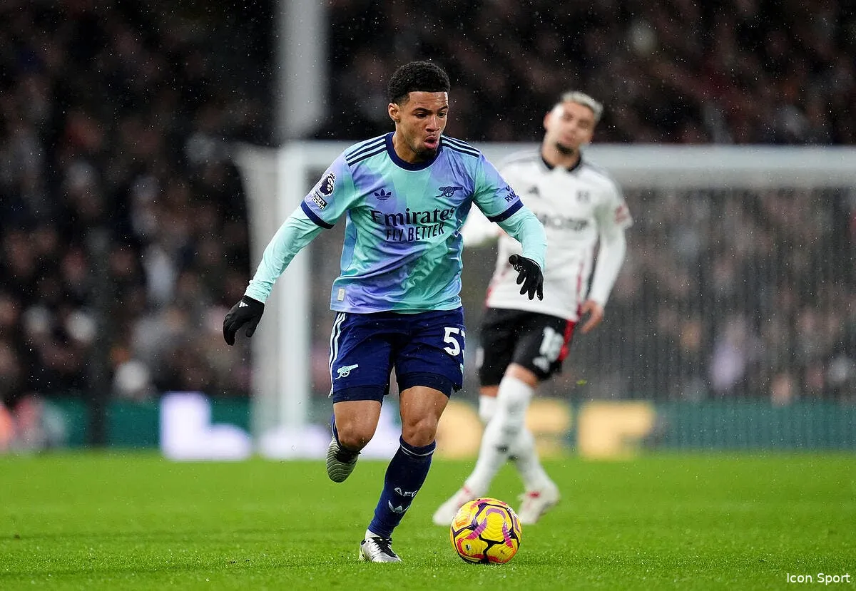 pl arsenal perd deux points a fulham iconsport 246625 0070 385054