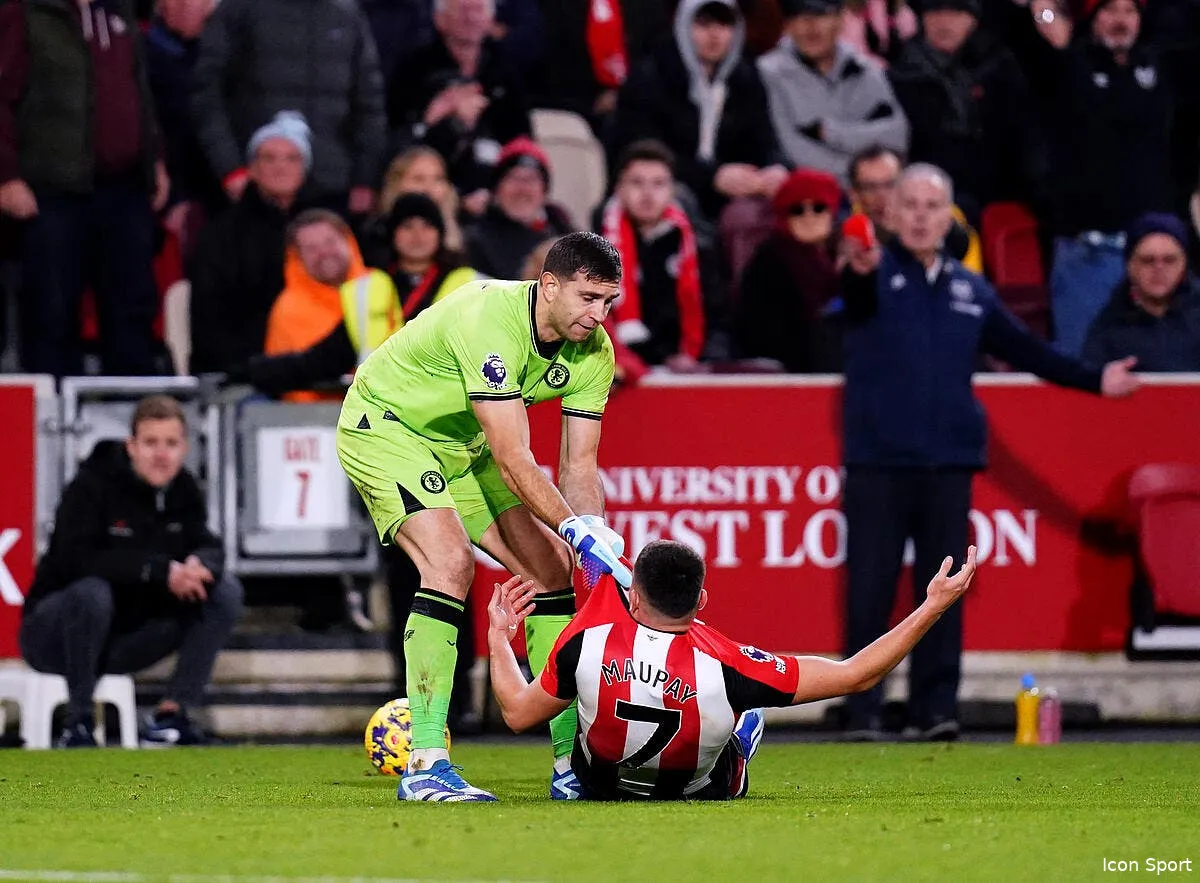 pl emiliano martinez n est qu un idiot l angleterre disjoncte icon iconsport 74888784 369436