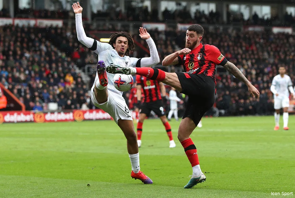 pl liverpool tombe de haut icon 71333915 357968