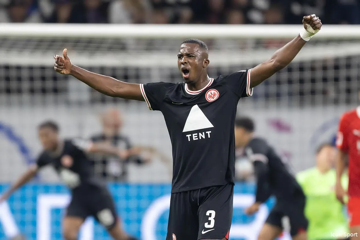 psg 40me pour willian pacho c est signe iconsport 180108 0054 379378