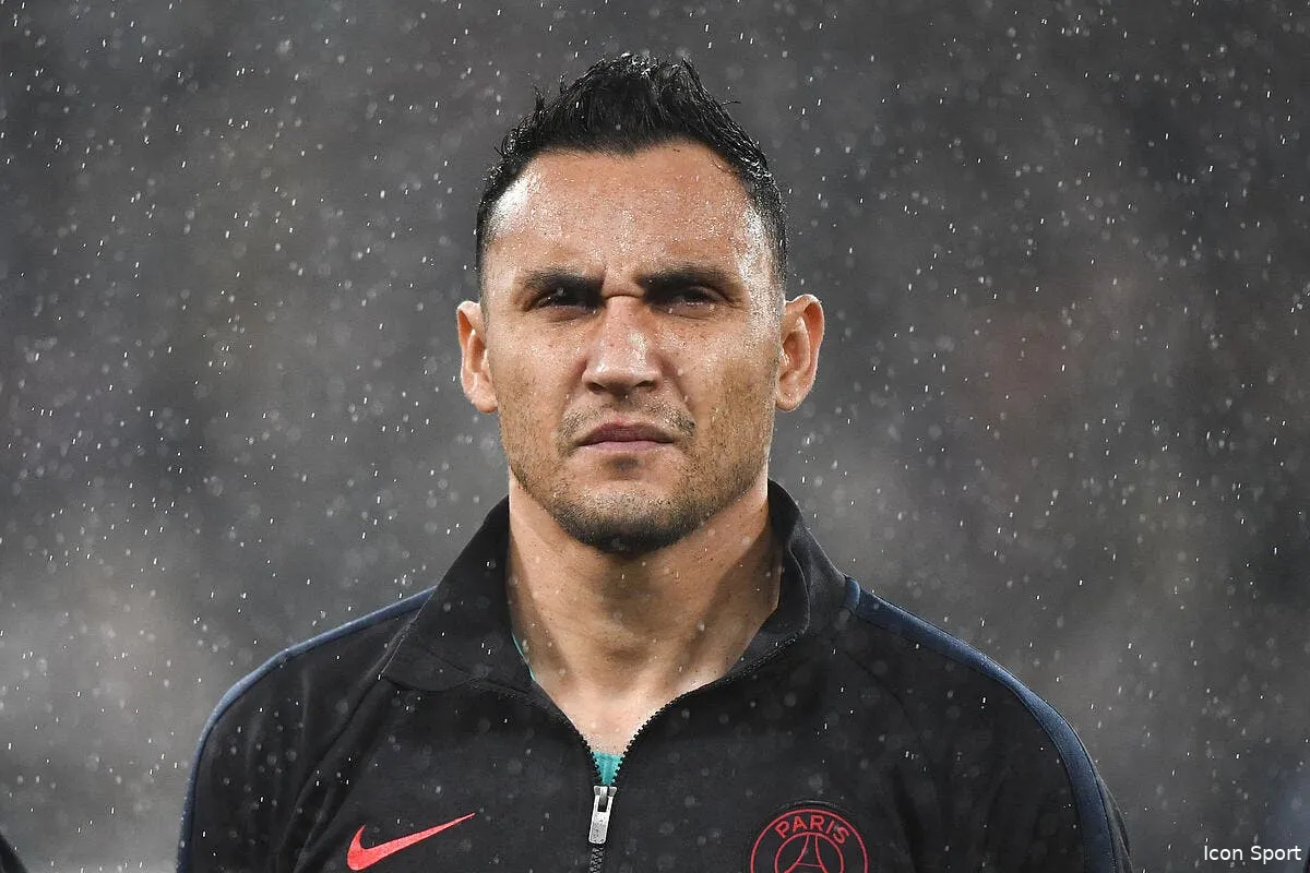 psg adieu navas il retrouve son numero 1 a naples icon dib 261119 11 104 348573