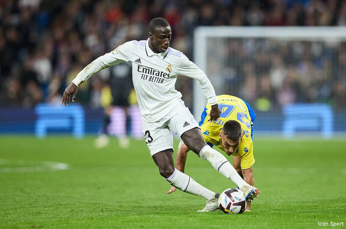 psg al khelaifi flashe sur ferland mendy au mercato icon 071 rmccad20221110 112 354613