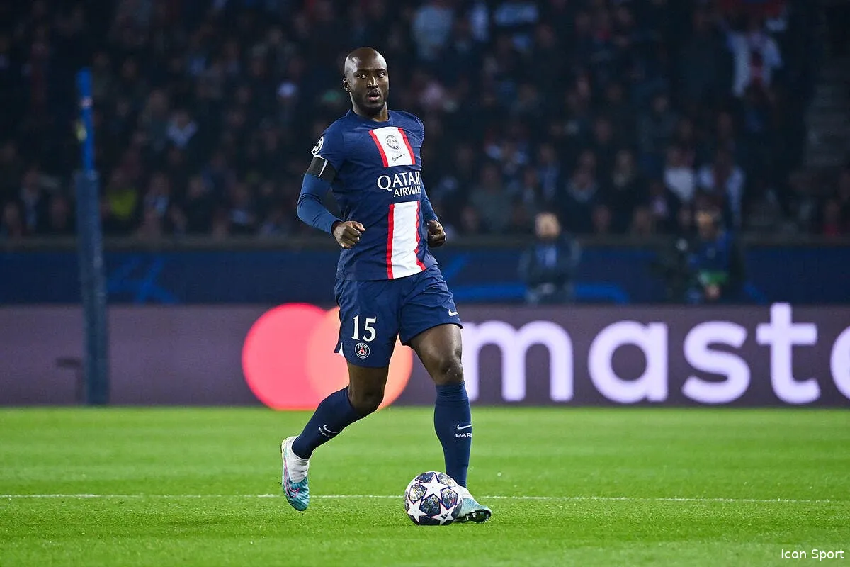 psg danilo prend le pouvoir le vestiaire va en baver icon dib 140223 10 157 357167