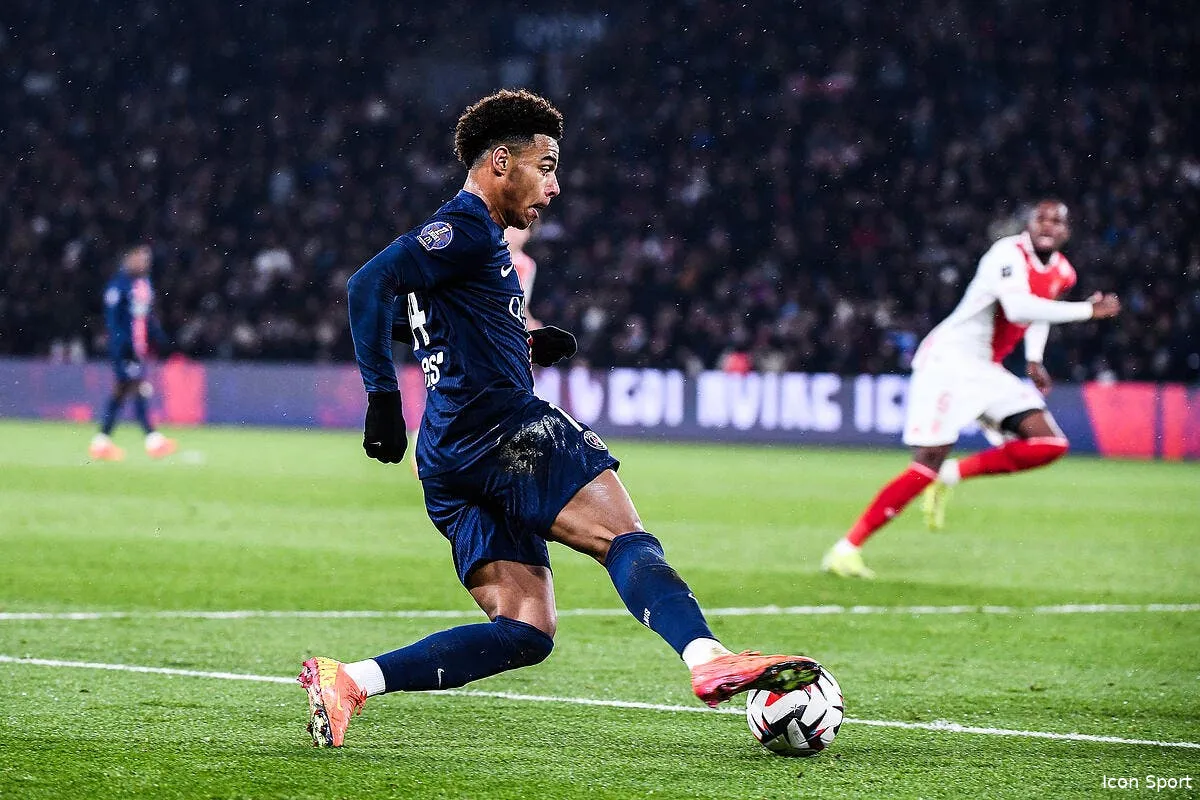 psg desire doue luis enrique le pointe du doigt iconsport 251598 0261 388287