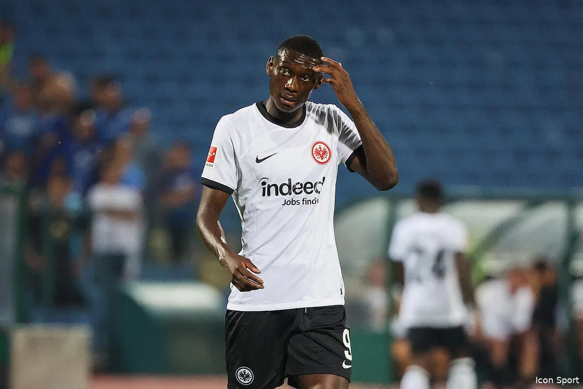 psg francfort envoie balader al khelaifi kolo muani s envole icon 422588116 364951