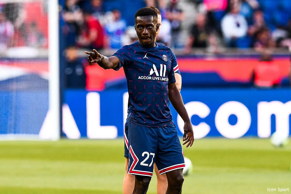 psg idrissa gueye est a liverpool transfert imminent icon pl5 3405 346915