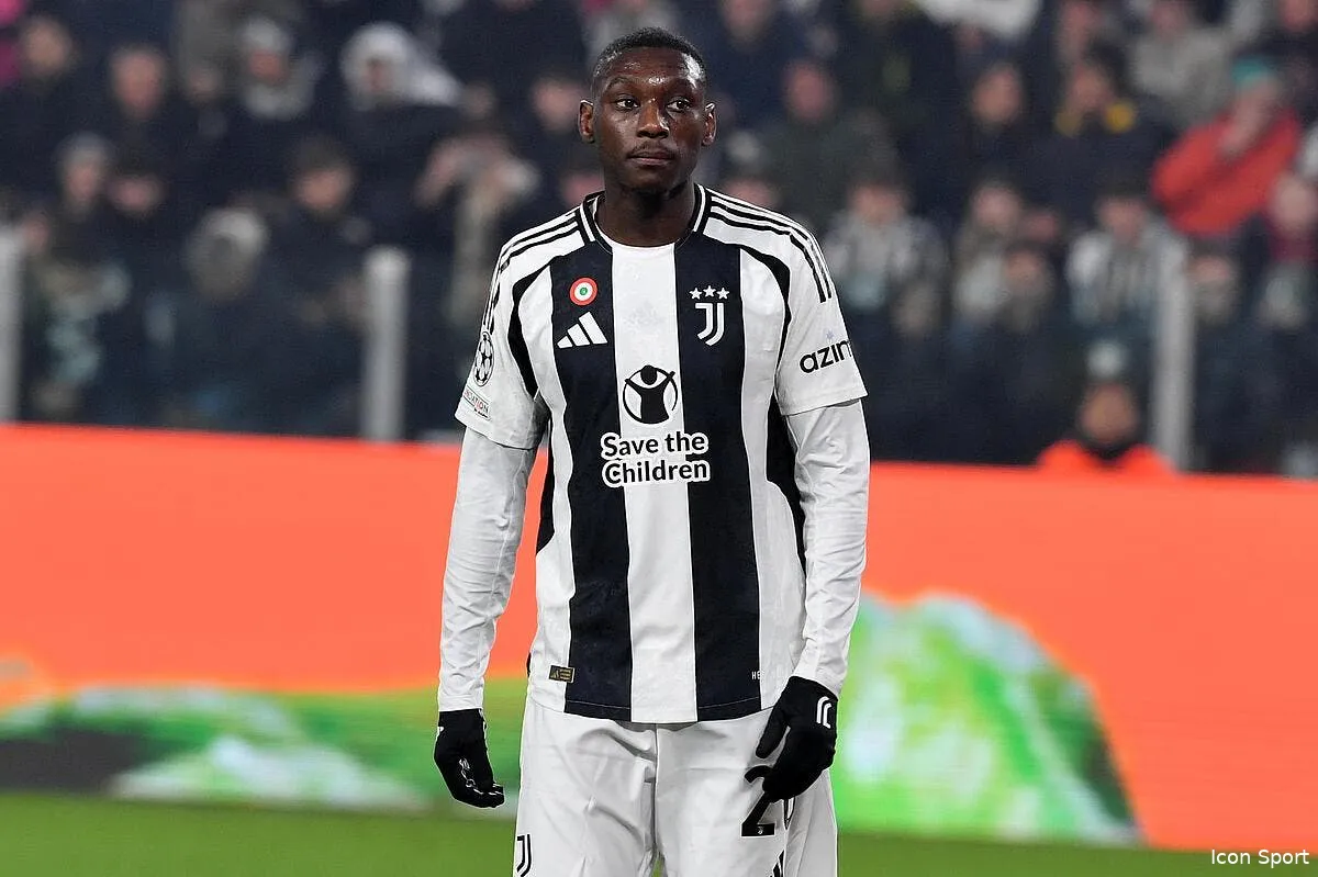 psg kolo muani cartonne dugarry se paye luis enrique iconsport 252007 0212 388618