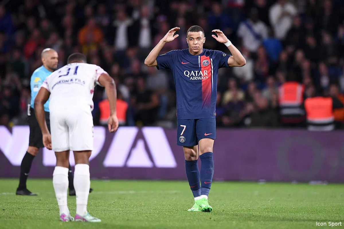 psg le barca ne joue pas contre le mbappe saint germain iconsport 206598 0129 374301