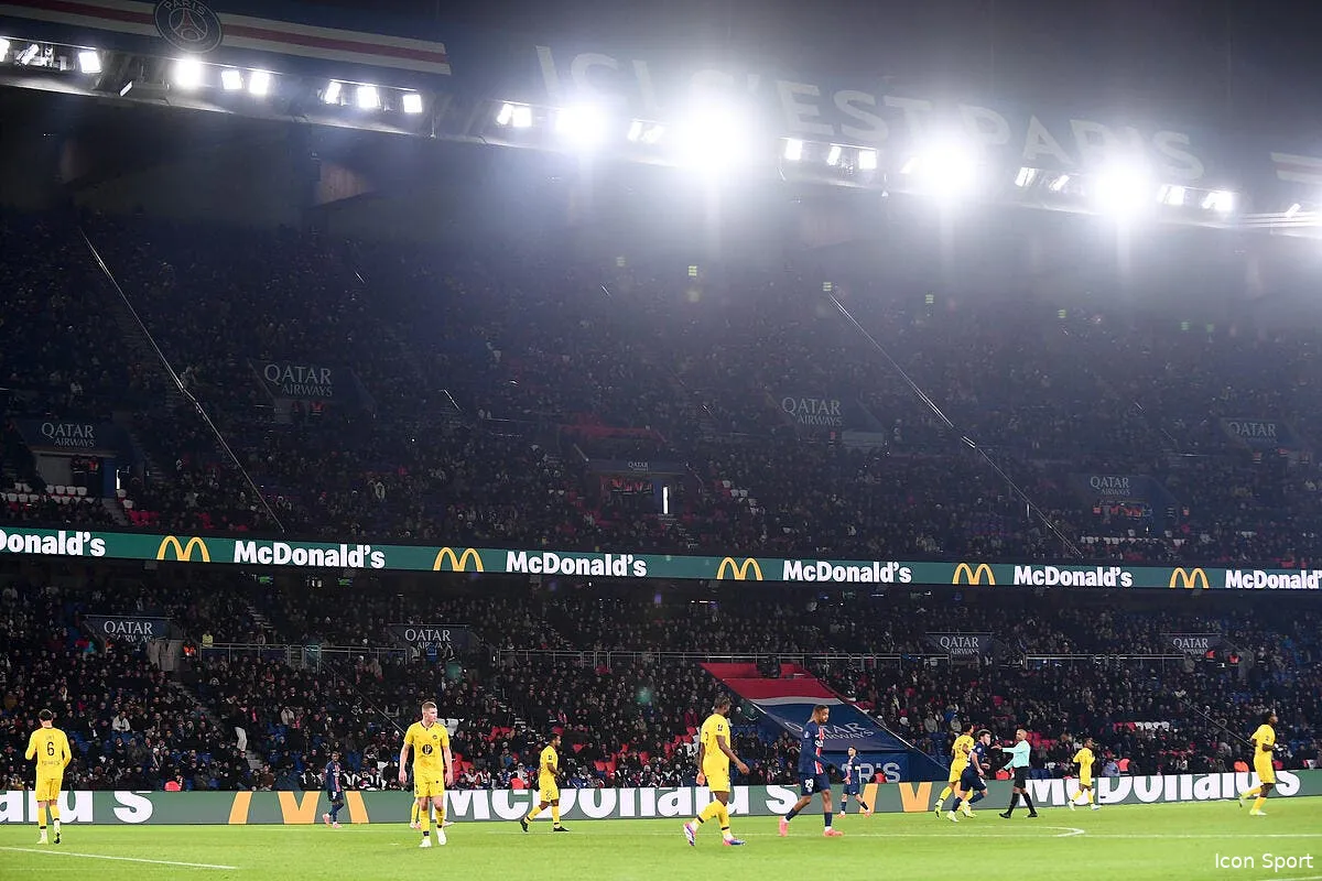 psg le qatar met 1 milliard l incroyable nouveau stade iconsport 245039 0312 386162