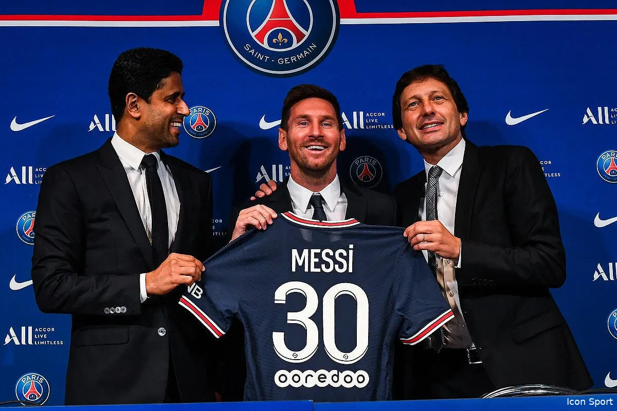 psg lionel messi plante un couteau dans le dos du qatar icon mm1 2065 1 327113