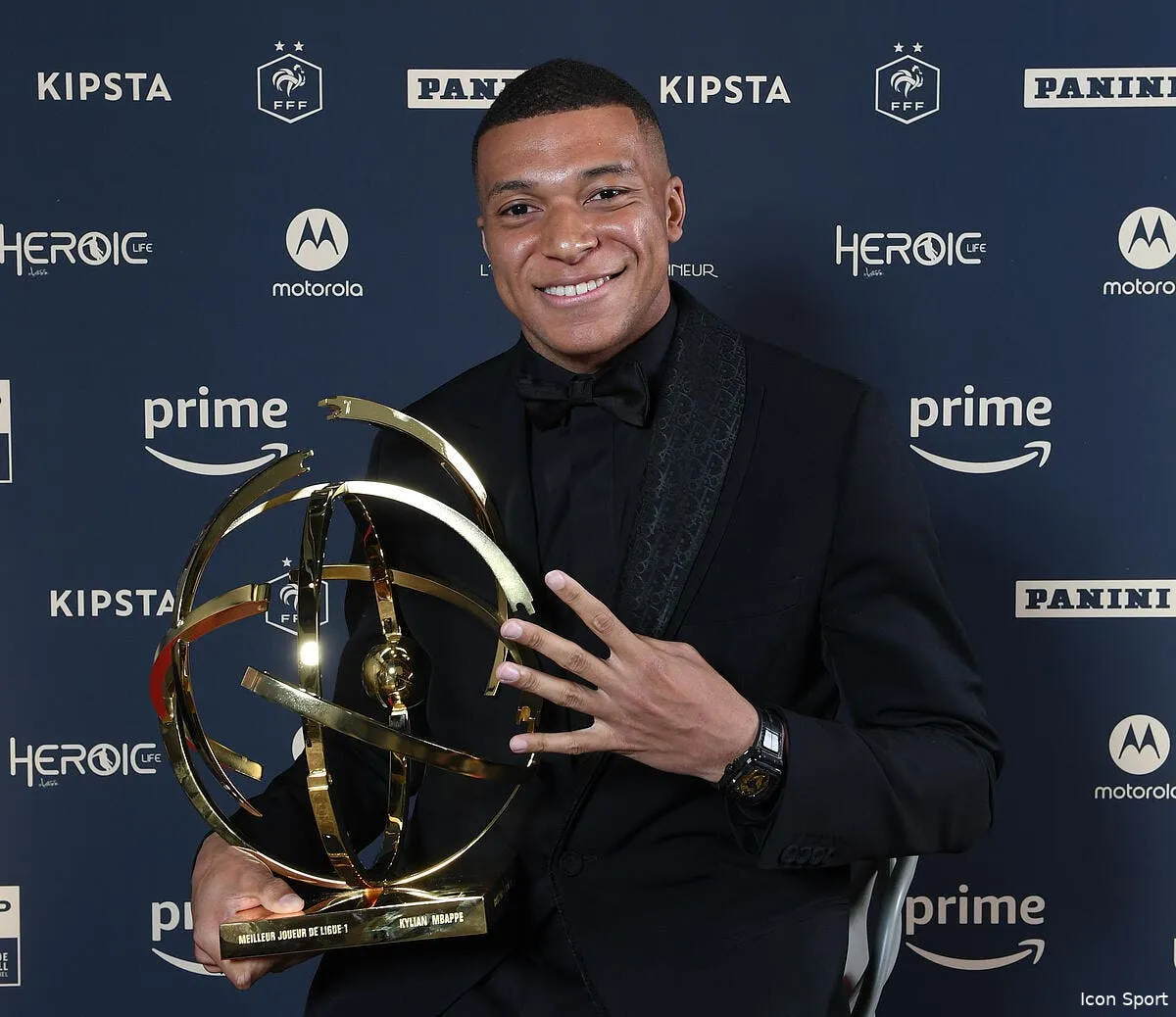 psg mbappe a abandonne 100 millions pour jouer cette saison icon jb1 2041 366404