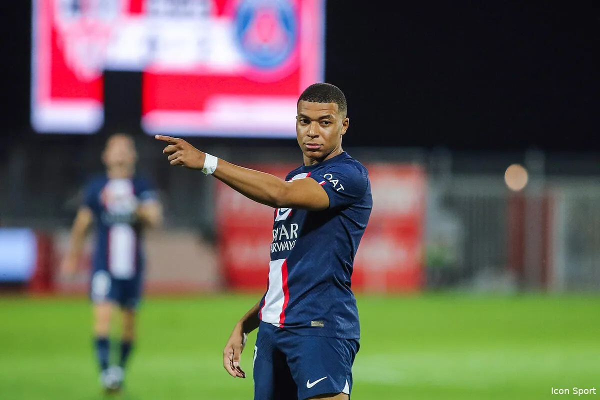 psg mbappe est magique neymar reprend l entrainement icon a74i5432 354918