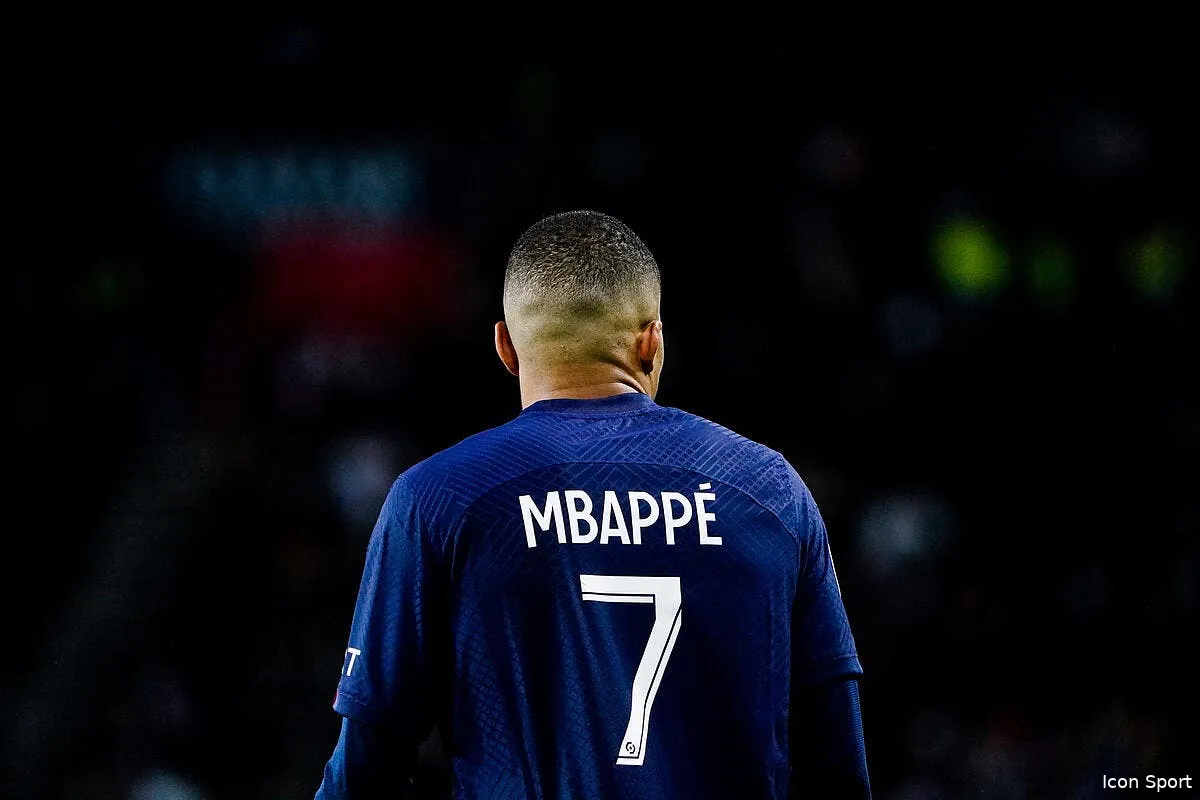 psg mbappe ovationne a lens il en a des frissons icon ruh0172 355293