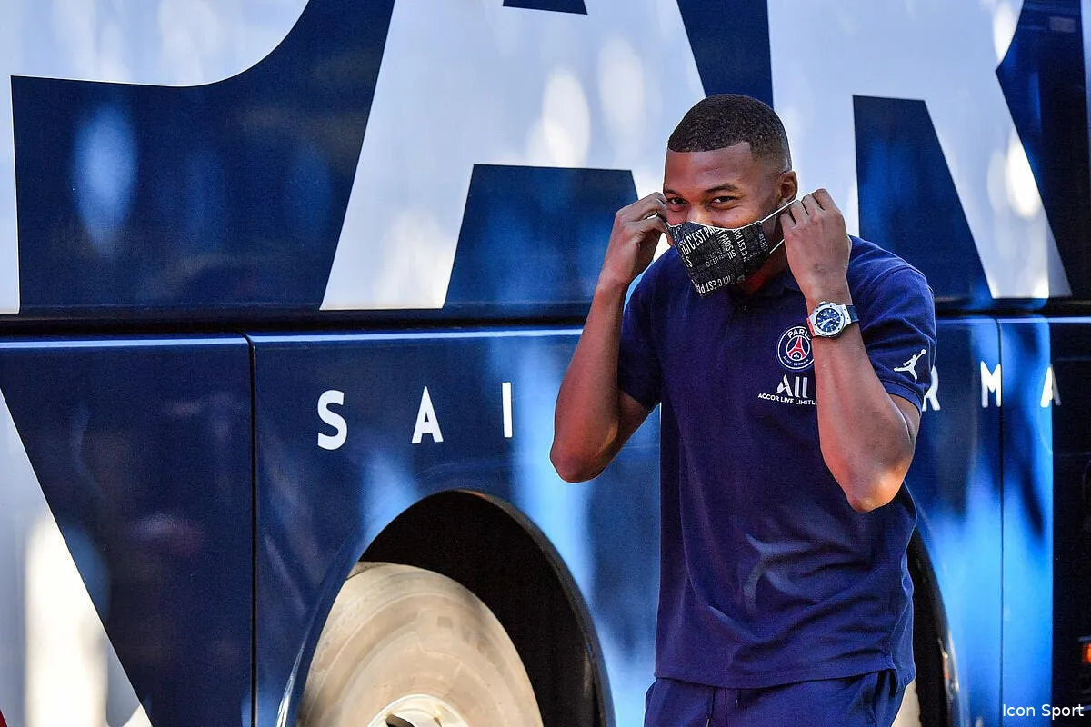 psg mbappe vendu a 200 millions lewandowski icon bap 140821 93 085 322141