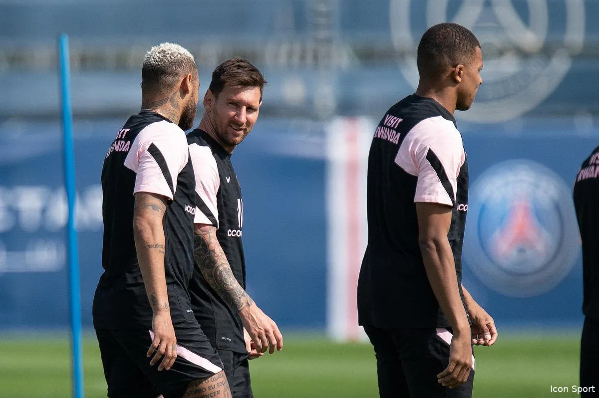 psg messi neymar mbappe la comparaison tres osee icon 776642 034 322047