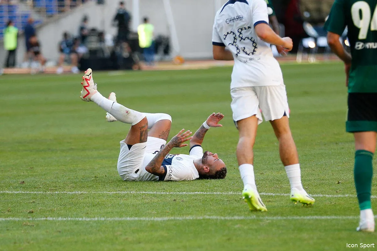 psg neymar blesse aux adducteurs alerte a paris icon xxjpbee007619 20230803 pepfn0a001 363856