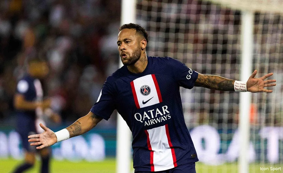 psg neymar ejecte a barcelone une sale question evitee icon 649 psgmon20220813 299 348045