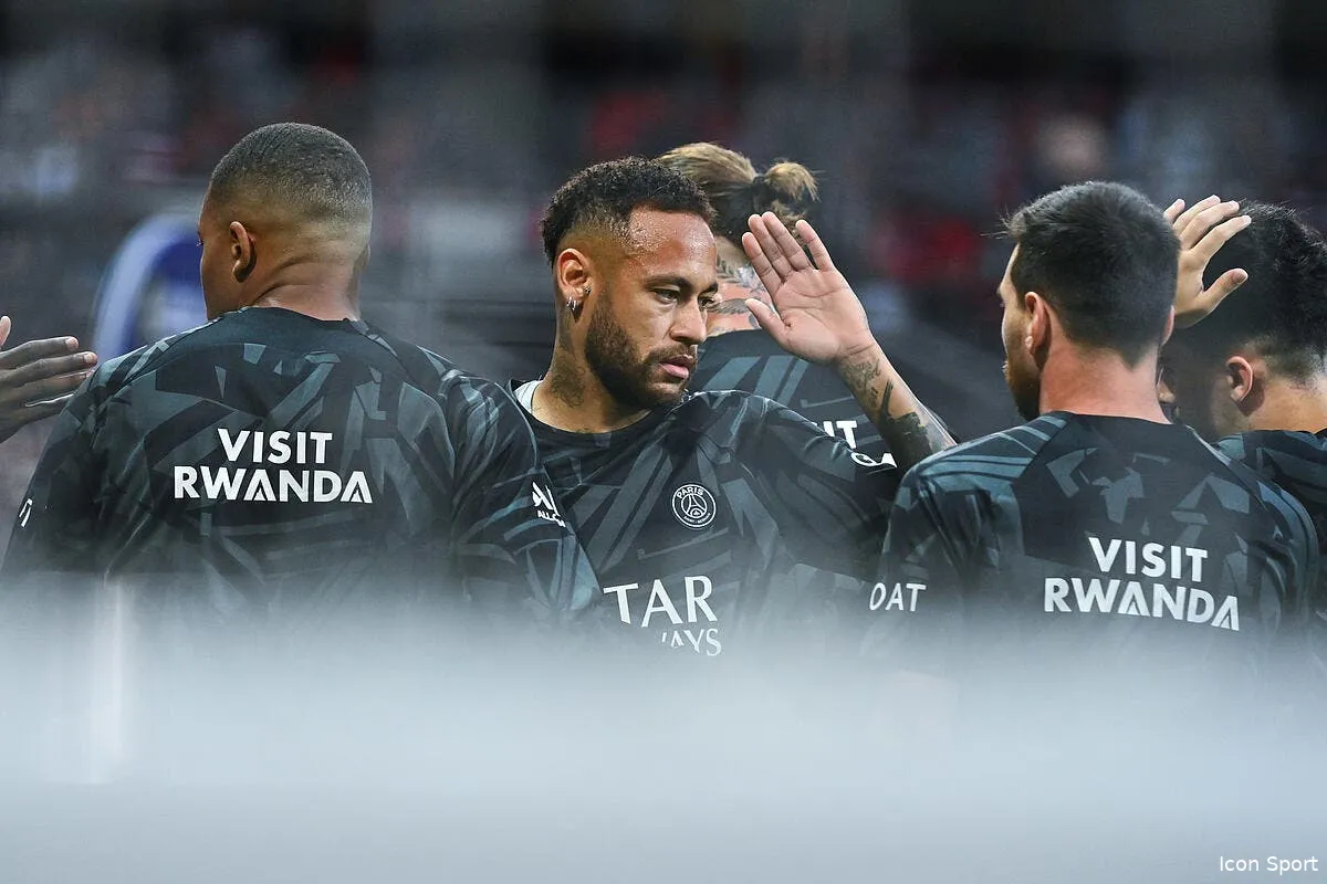 psg neymar emmene messi et mbappe dans une viree delirante icon dib 210822 10 35 348709