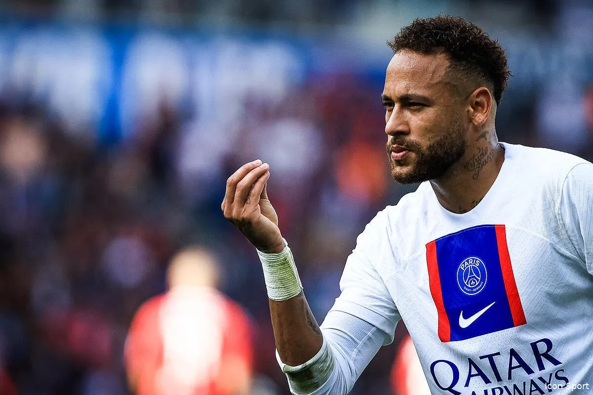 psg neymar et messi decus par la france icon 824243 021 350331