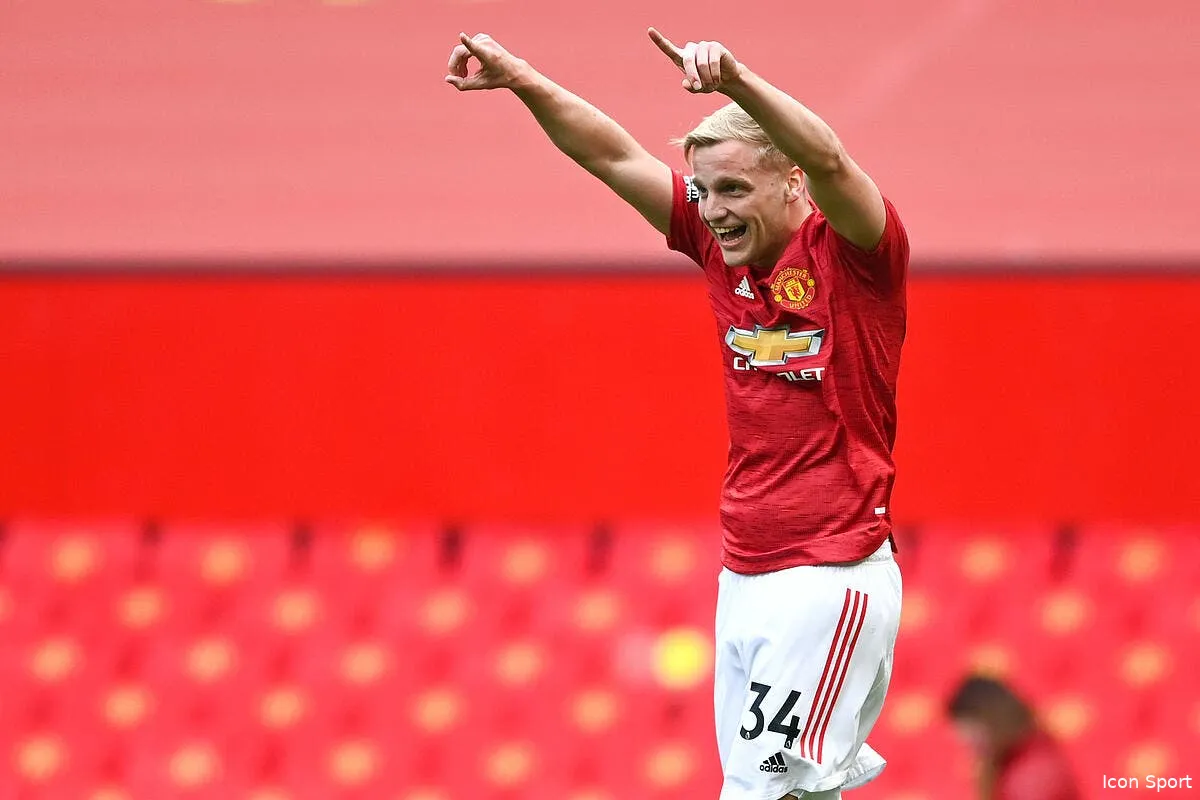 psg neymar et paris craquent pour van de beek icon 59265969 317117