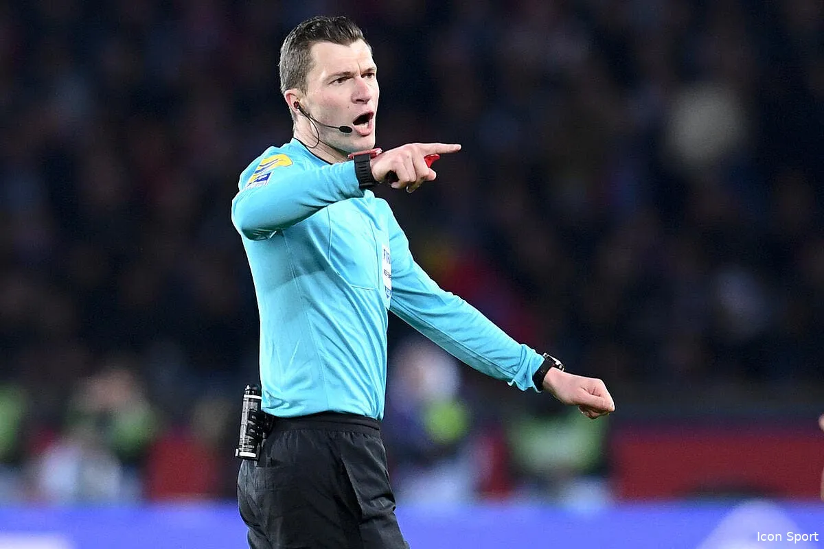 psg om turpin et letexier prives de classique les fans exultent icon pl5 7244 365640