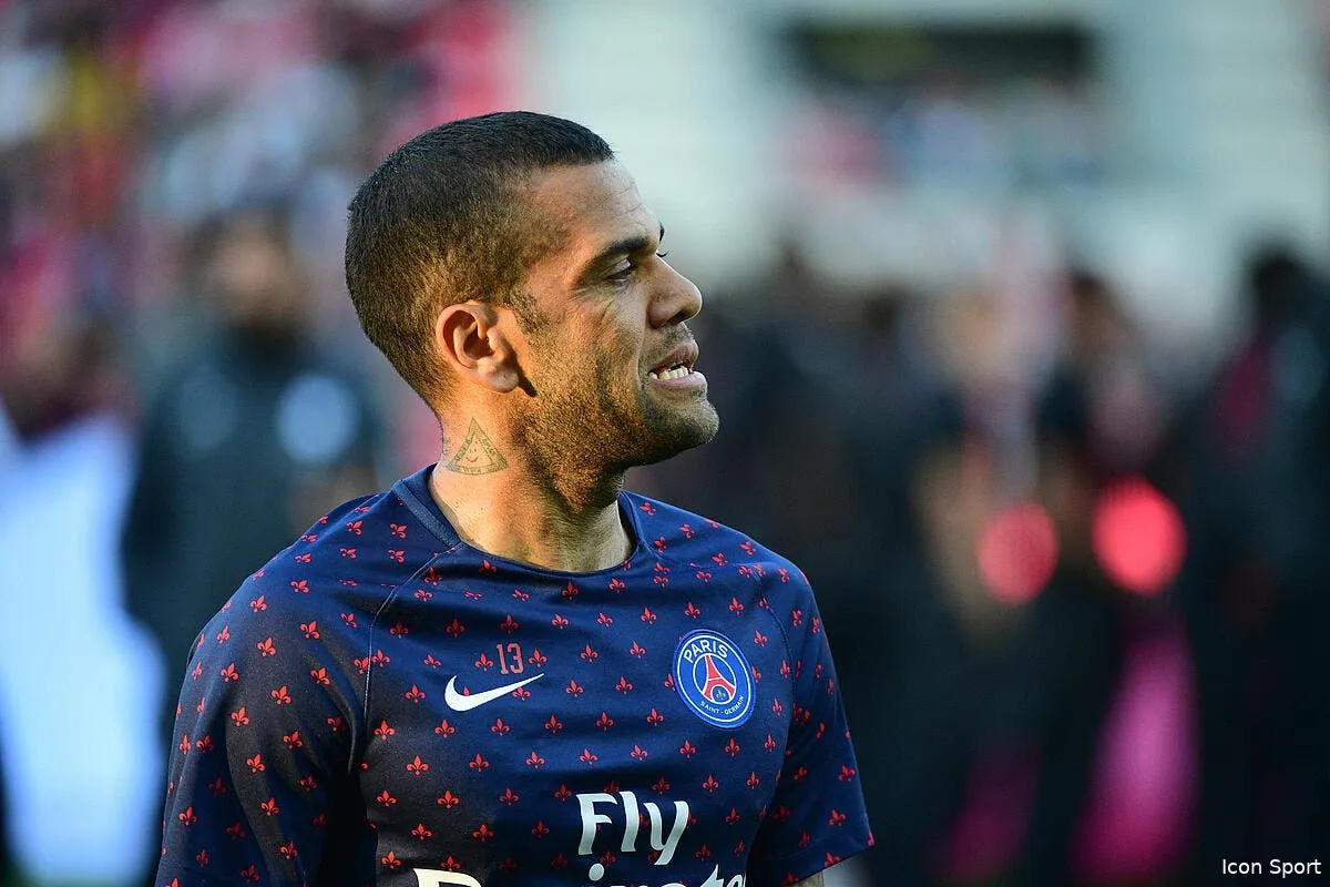 psg paris plutot que guardiola daniel alves reconnait son erreur icon win 240519 01 90624 313133