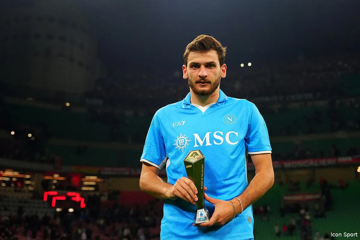 psg reunion d urgence a naples pour kvaratskhelia iconsport 243138 0032 383218